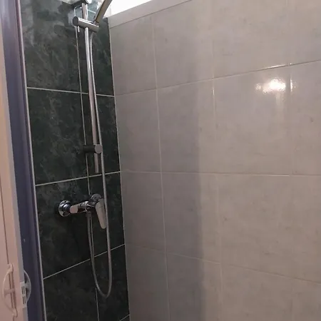 Διαμέρισμα 100mq Con Giardino Vista Mare