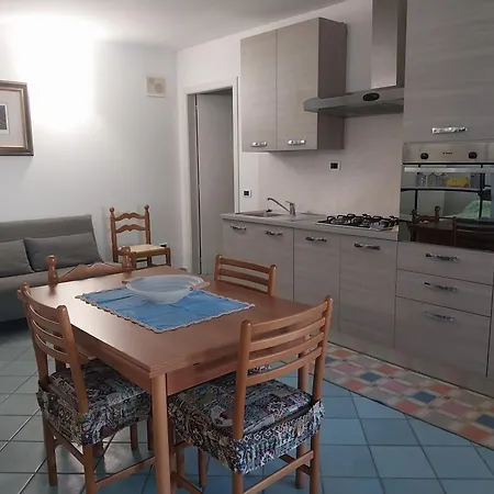 100mq Con Giardino Vista Mare